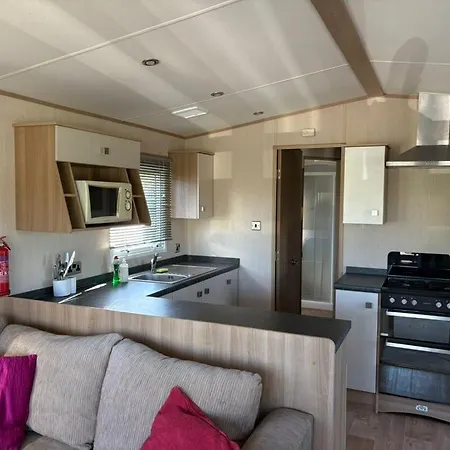 Cozy Caravan - Bright * Great Ormside